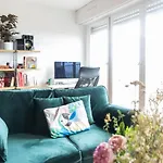 Charming Studio Near Belleville