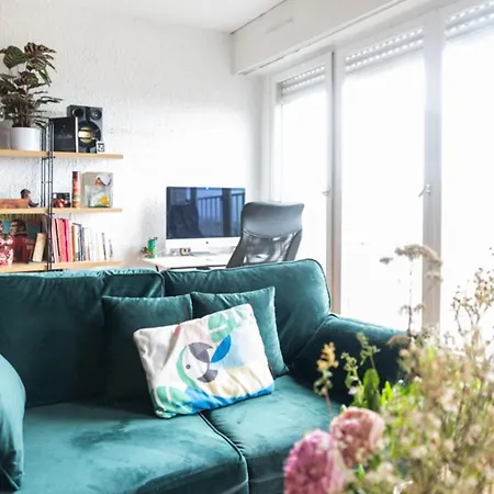 Charming Studio Near Belleville * Parigi