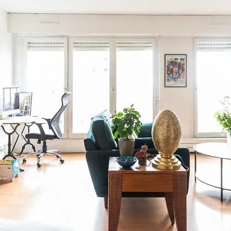 Appartamento Charming Studio Near Belleville