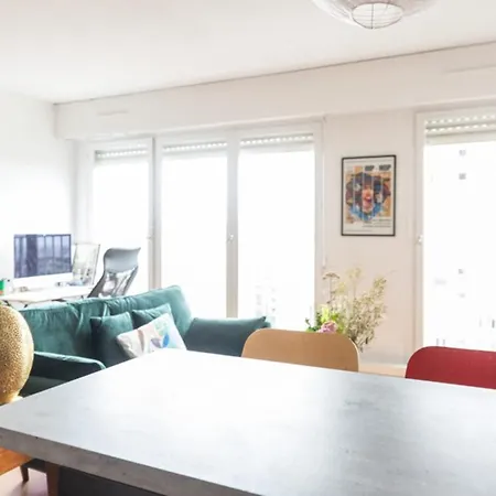 Appartamento Charming Studio Near Belleville Parigi