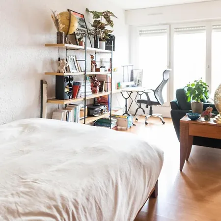 Charming Studio Near Belleville *